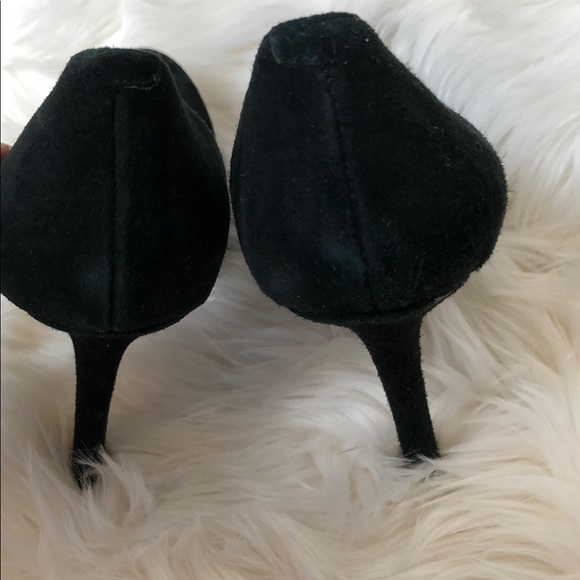 Steve Madden Black Round Toe Suede Pump Size 10 - Picture 5 of 6